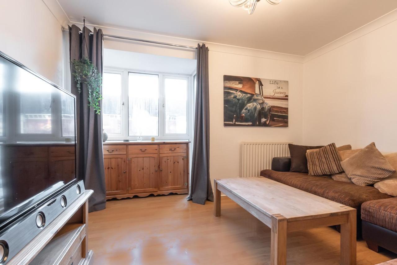 Best Price! Large Home For 4 - Smart Tv - Comfy Beds - Garden - 4 Single Beds Or 2 Doubles! Portsmouth Eksteriør bilde